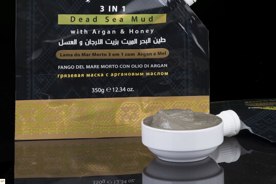 Produkty s arganovým olejom a kozmetikou z Mŕtveho mora